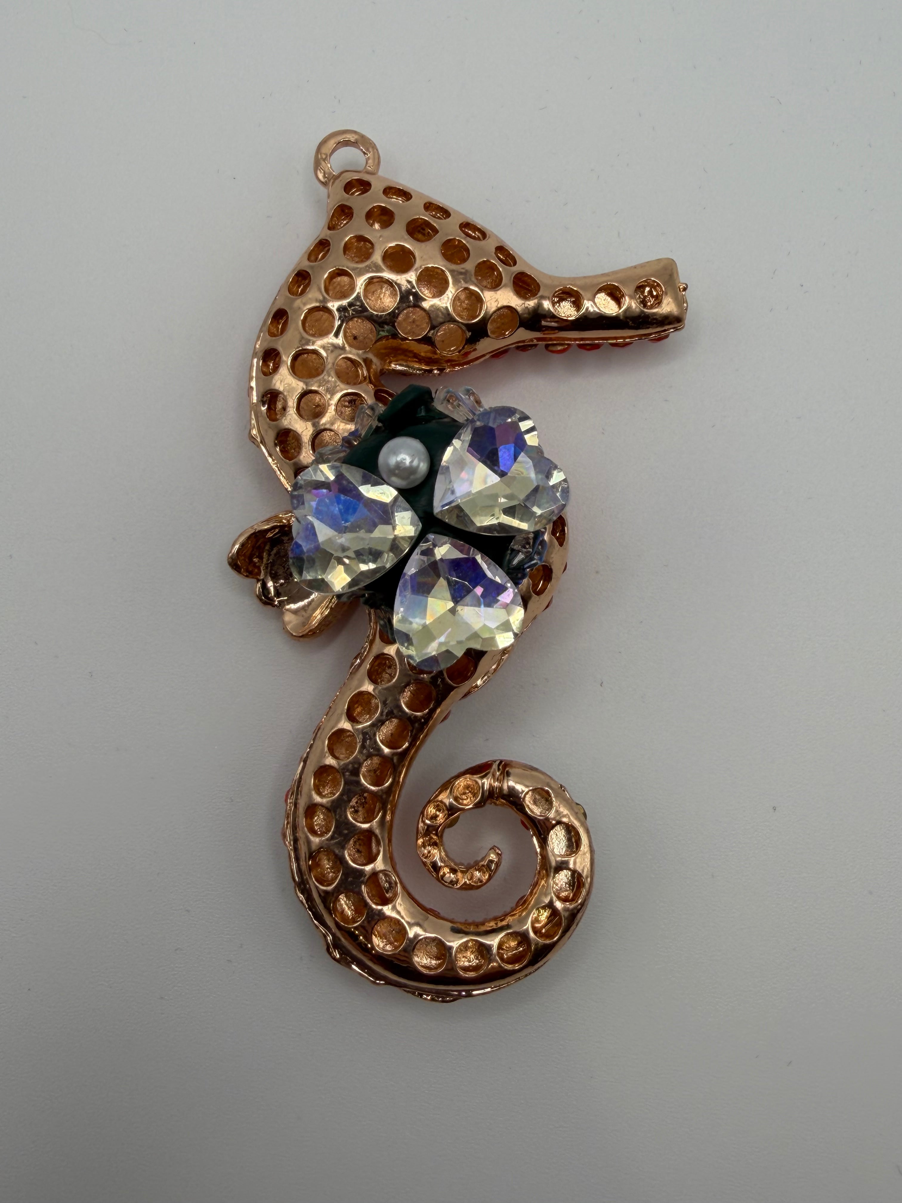 Luxe Seahorse Alloy Bead