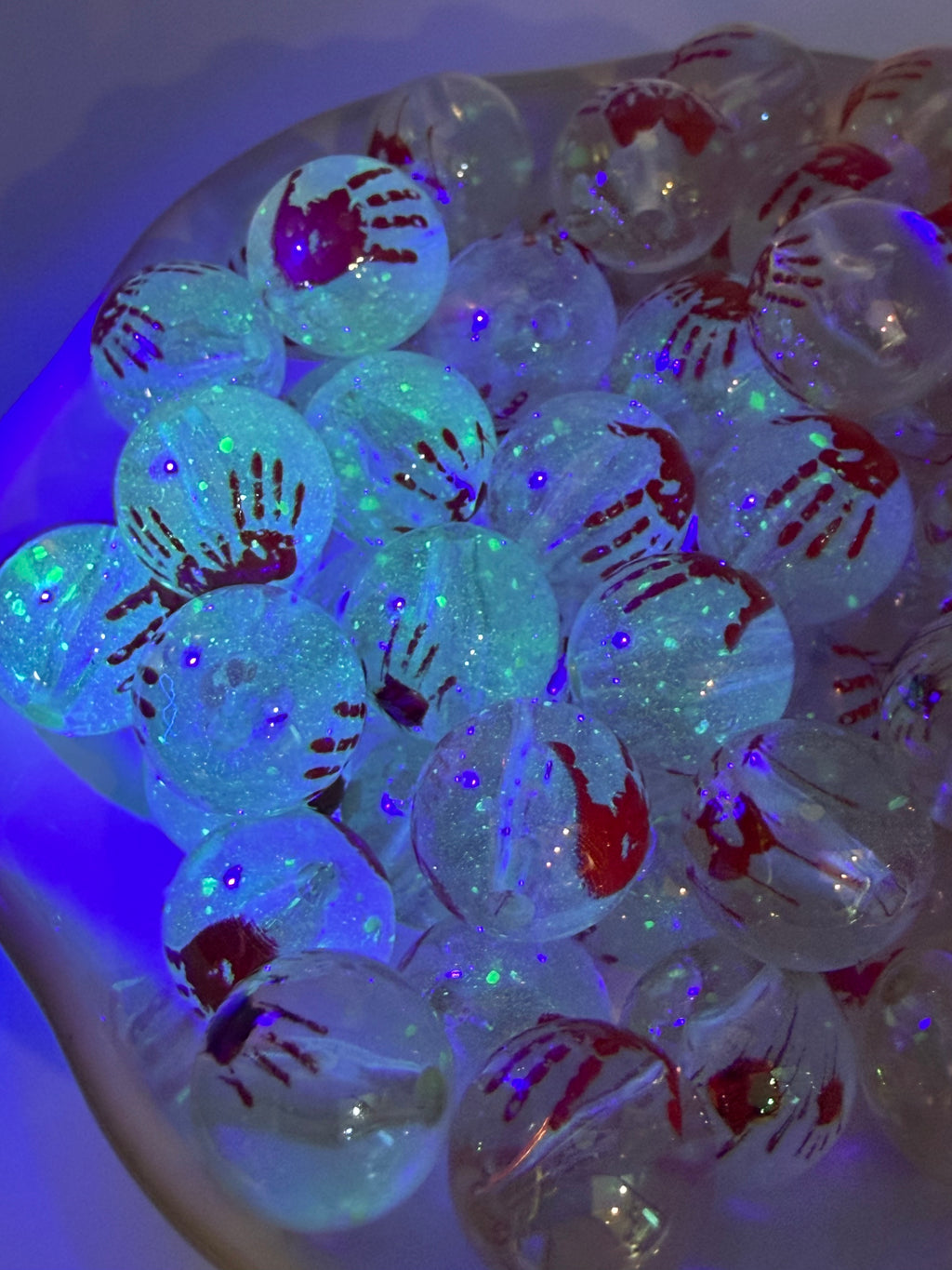 Bloody Hand 16mm Beads